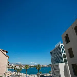 Garden Aparthotel