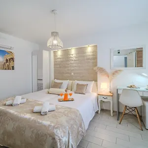 Apartments&rooms Paese Affittacamere